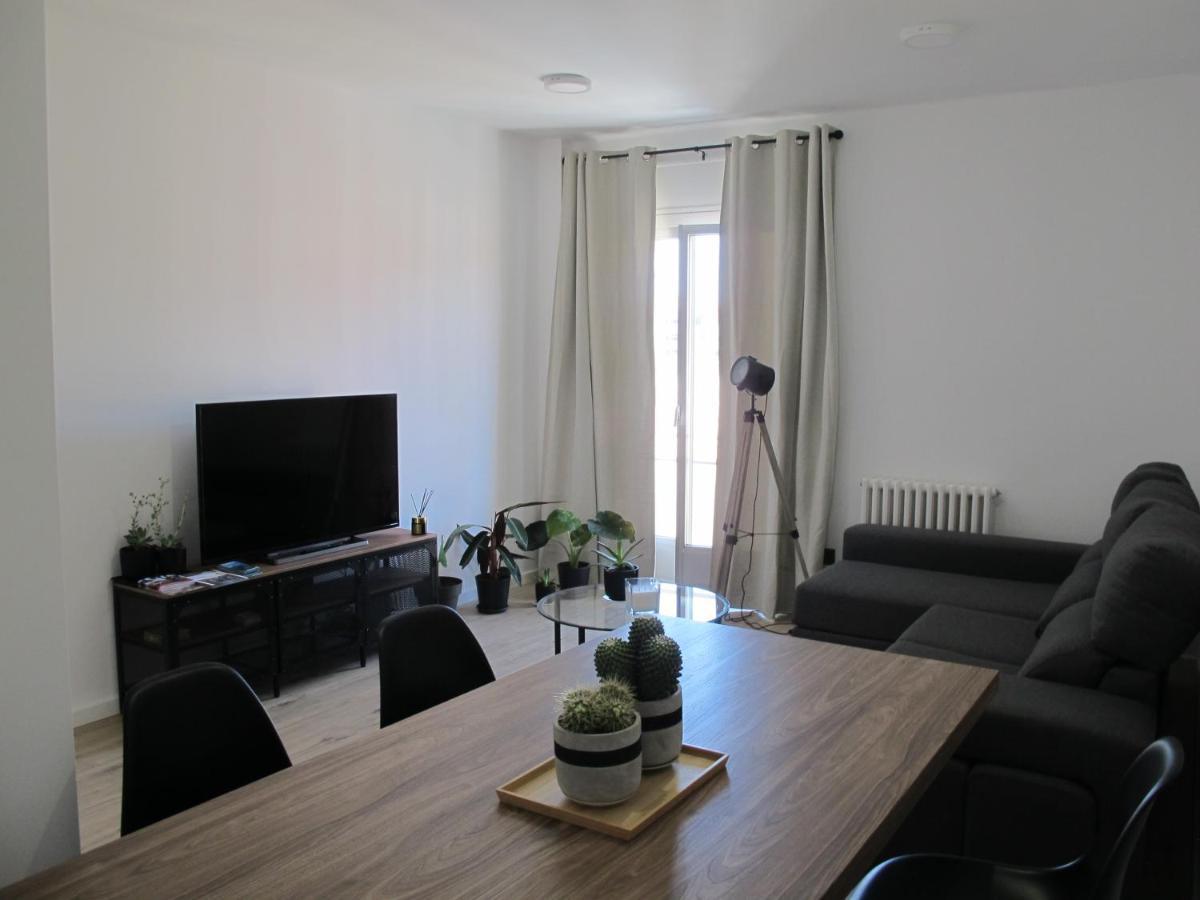 Grande En Apartment Huesca